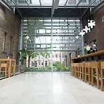 Leonardo Center