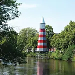 Leonardo Center