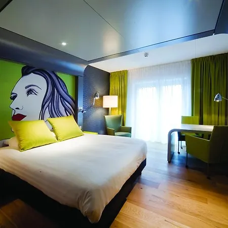 Leonardo Center 4*