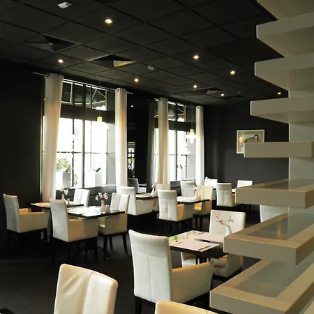 Leonardo Center 4* Breda