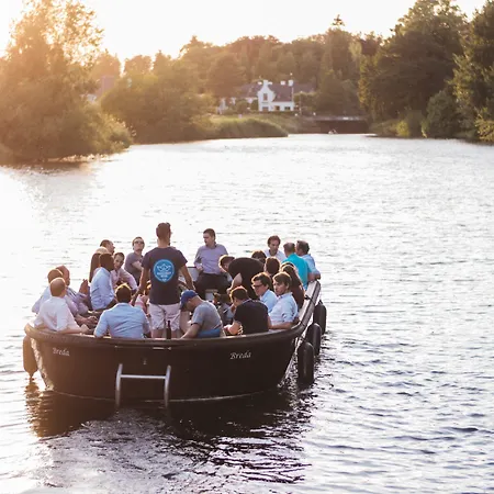 ホテル Leonardo Center