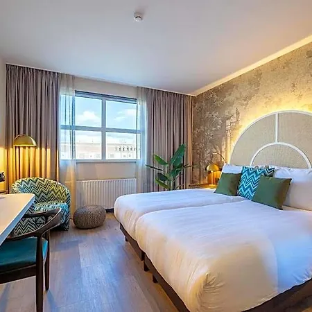 Hotel Leonardo Center 4*
