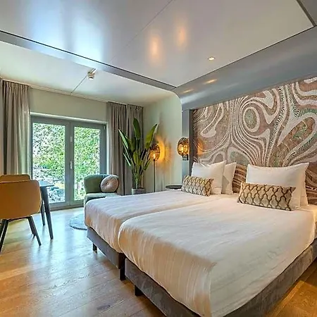 Leonardo Center 4*
