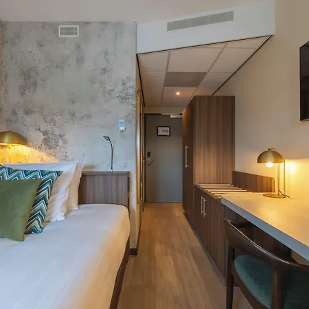 Leonardo Center 4* Breda