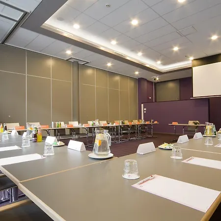 Hotel Leonardo Center 4*