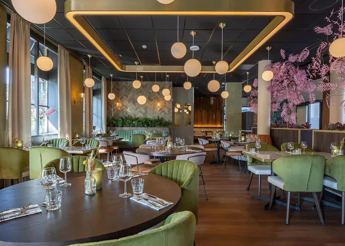 Leonardo Center Hotel