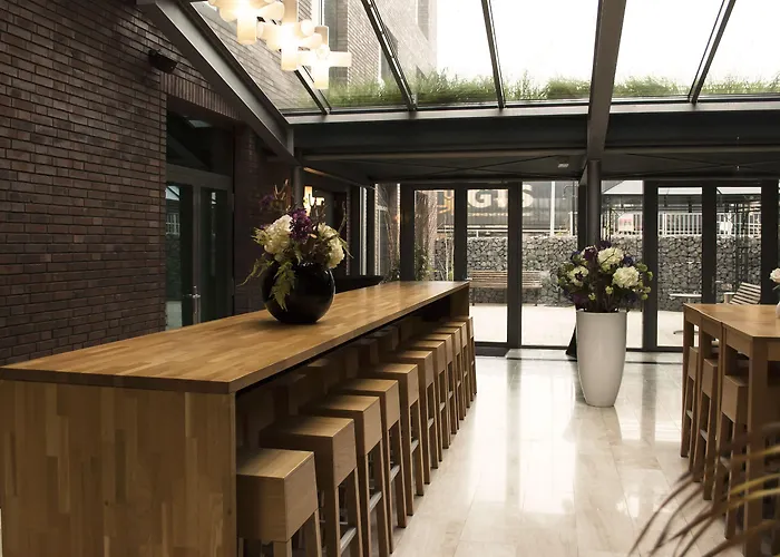 Hotel Leonardo Center 4*