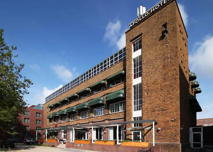 Leonardo Center 4* Breda