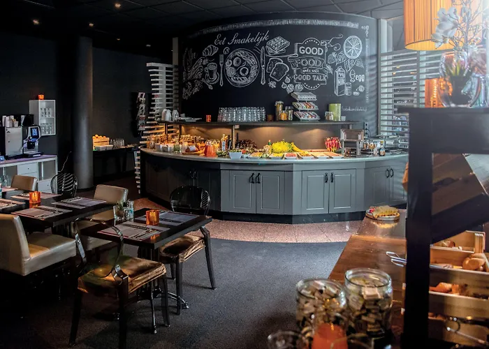 Otel Leonardo Center 4*