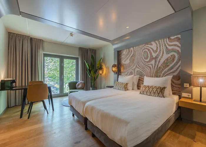 Leonardo Center 4* Breda