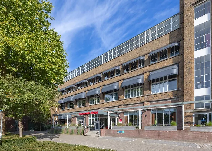 Hotel Leonardo Center 4*