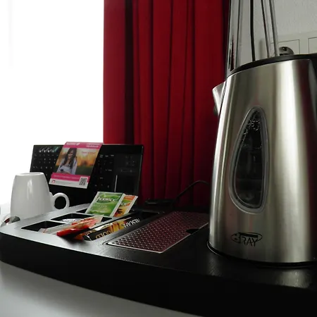 Hotel Leonardo Center 4*