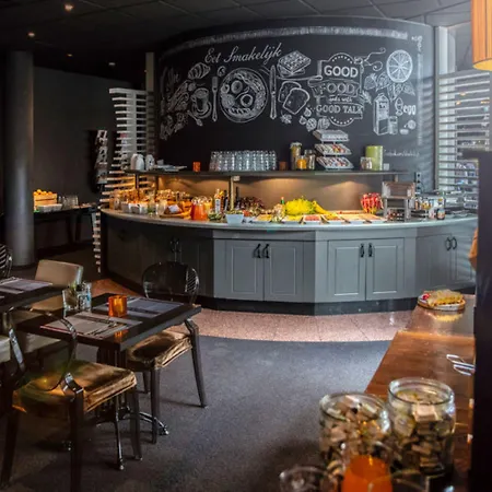 Leonardo Center 4* Breda