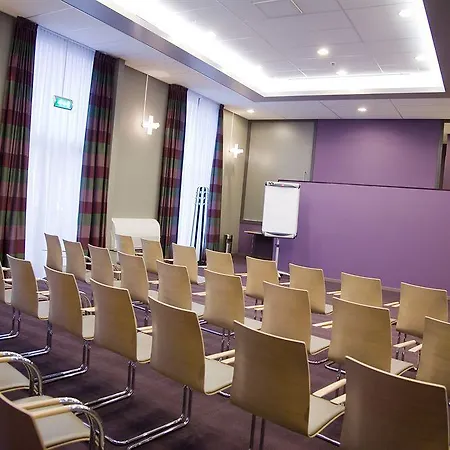 Leonardo Center 4* Breda