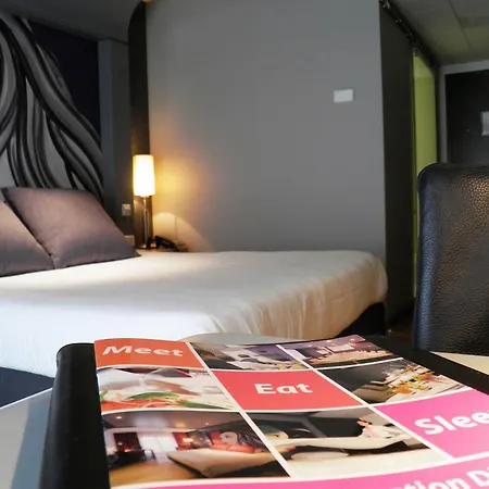 Hotel Leonardo Center 4*